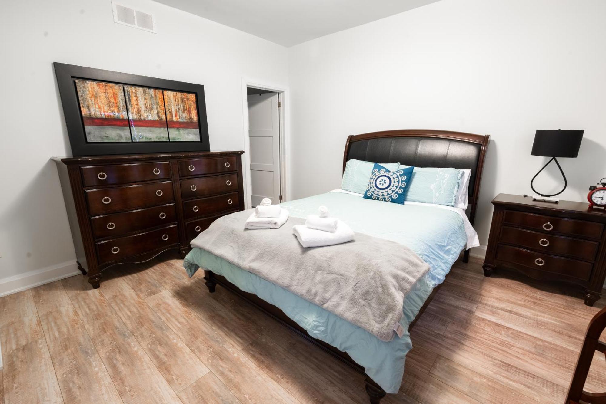 Spacious 3 Bedroom Apartment In Heart Of Niagara Thorold Dış mekan fotoğraf
